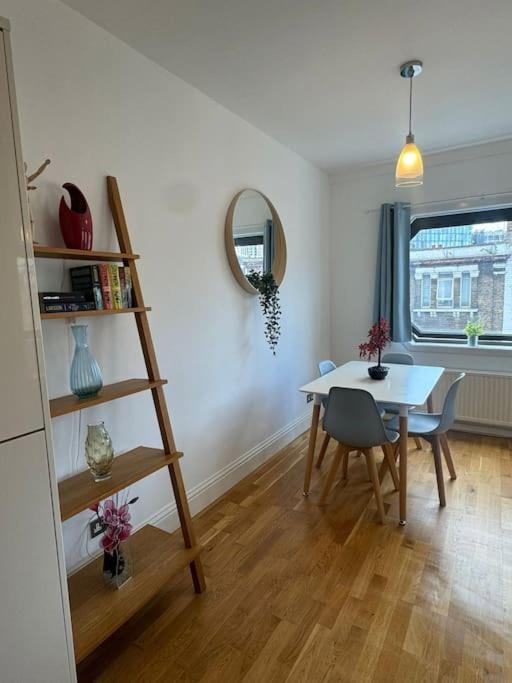 Heart Of Waterloo - Luxury Flat Apartment ลอนดอน ภายนอก รูปภาพ